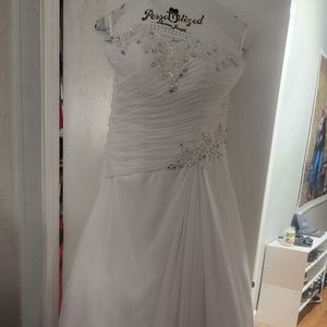 A-line strapless wedding dress